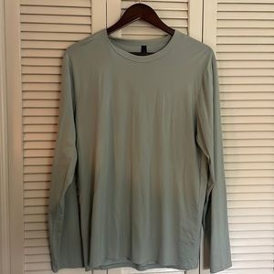 Men’s Lululemon Everyday shirt